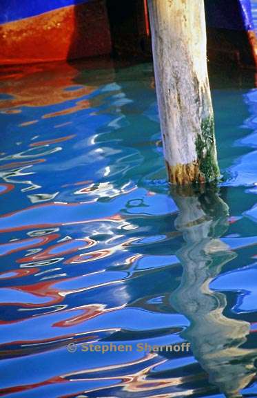 dock ripples graphic